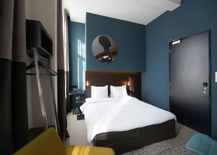 Hotel Boutique Oosteinde 3*