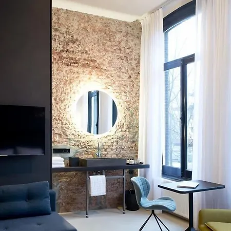 Boutique Oosteinde فندق 3*