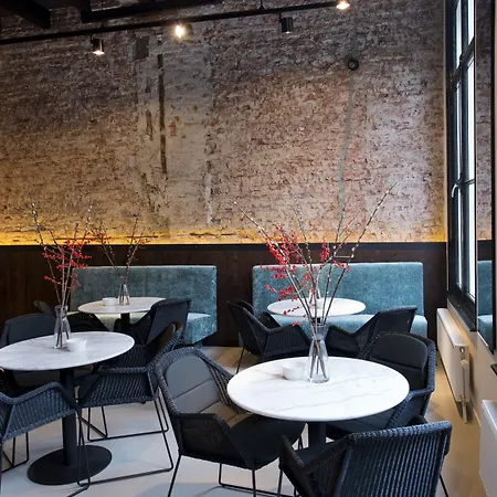 Boutique Oosteinde 3*