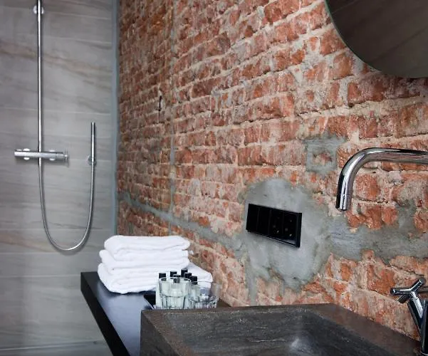 Boutique Oosteinde 3*