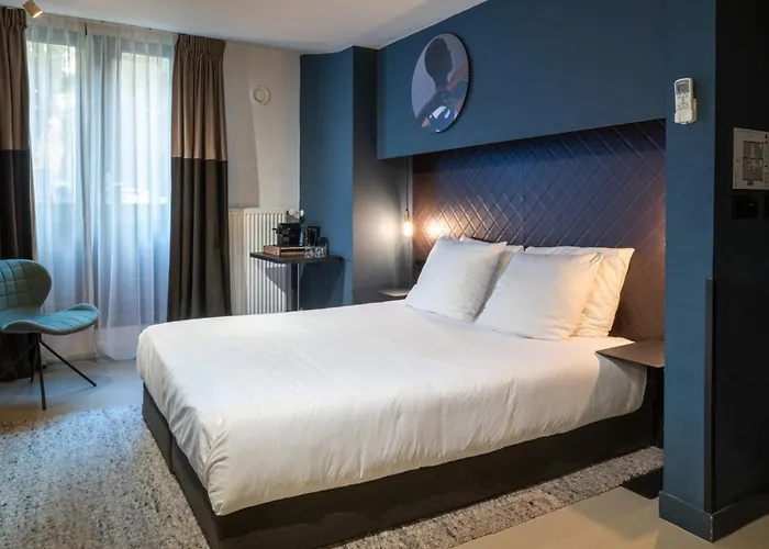 מלון Boutique Oosteinde 3*