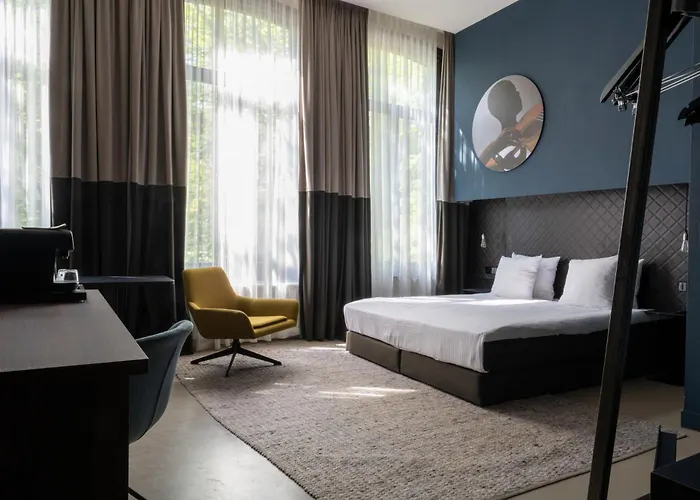 מלון Boutique Oosteinde 3*