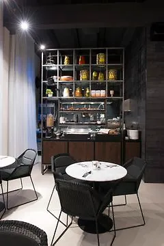 بي اتش اوستايند فندق أمستردام