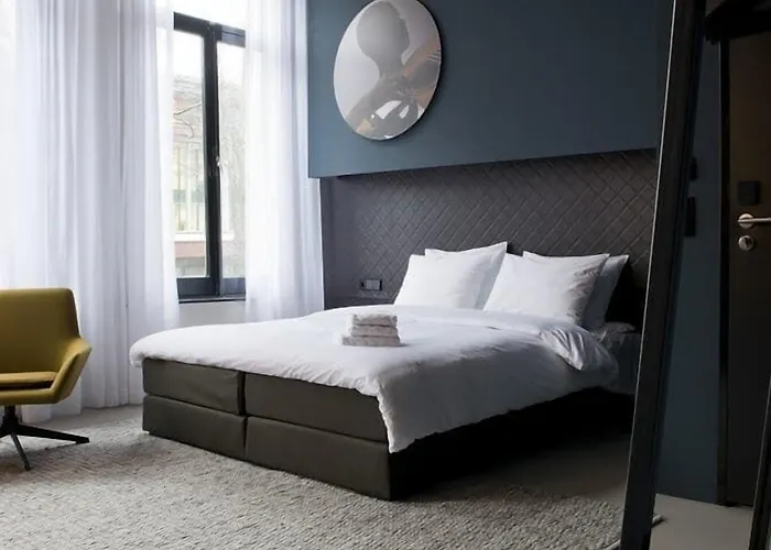 Boutique Oosteinde 3*