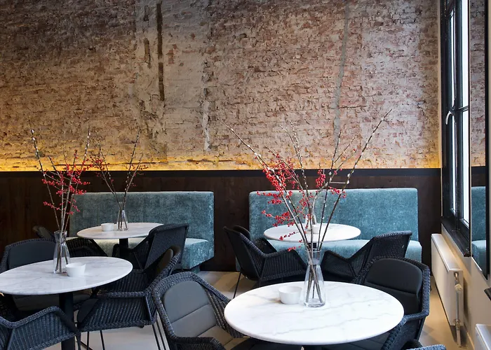 Boutique Oosteinde 3*